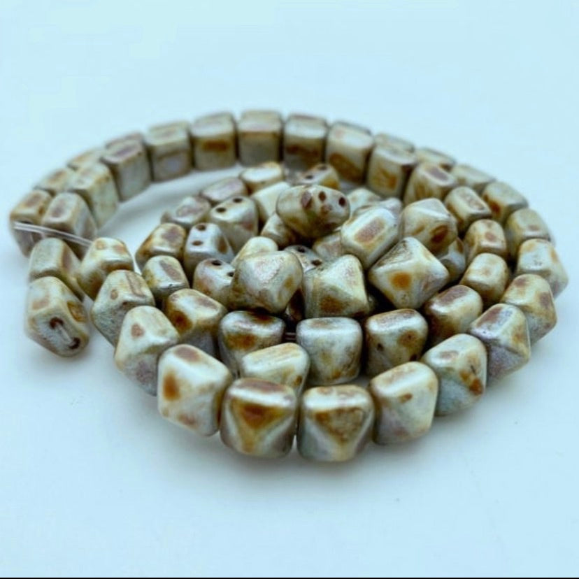 2-Holed Pyramid Glass Beads
