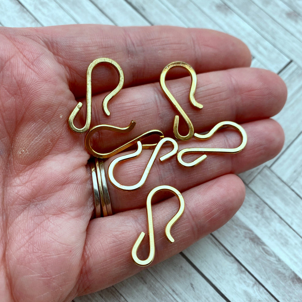 Shiny Brass Hook Clasps (MCL15)