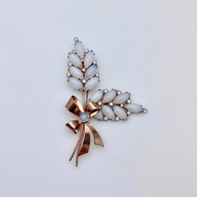 Costume Jewelry Pins/Brooches