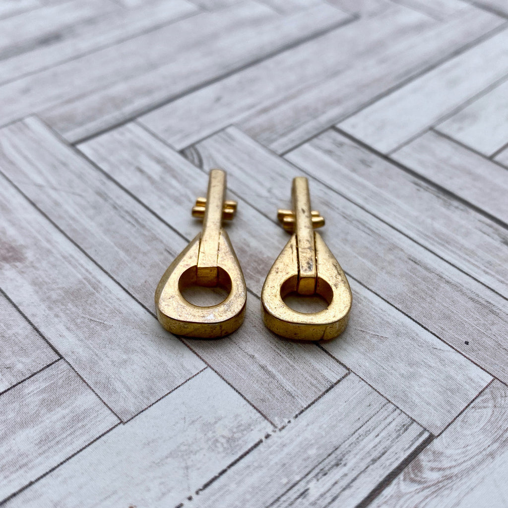 Pair Of Vintage Brass Plated Pendants (Bass, Violin, Viola, Chello, Ukulele, Or Lute) (MP74)