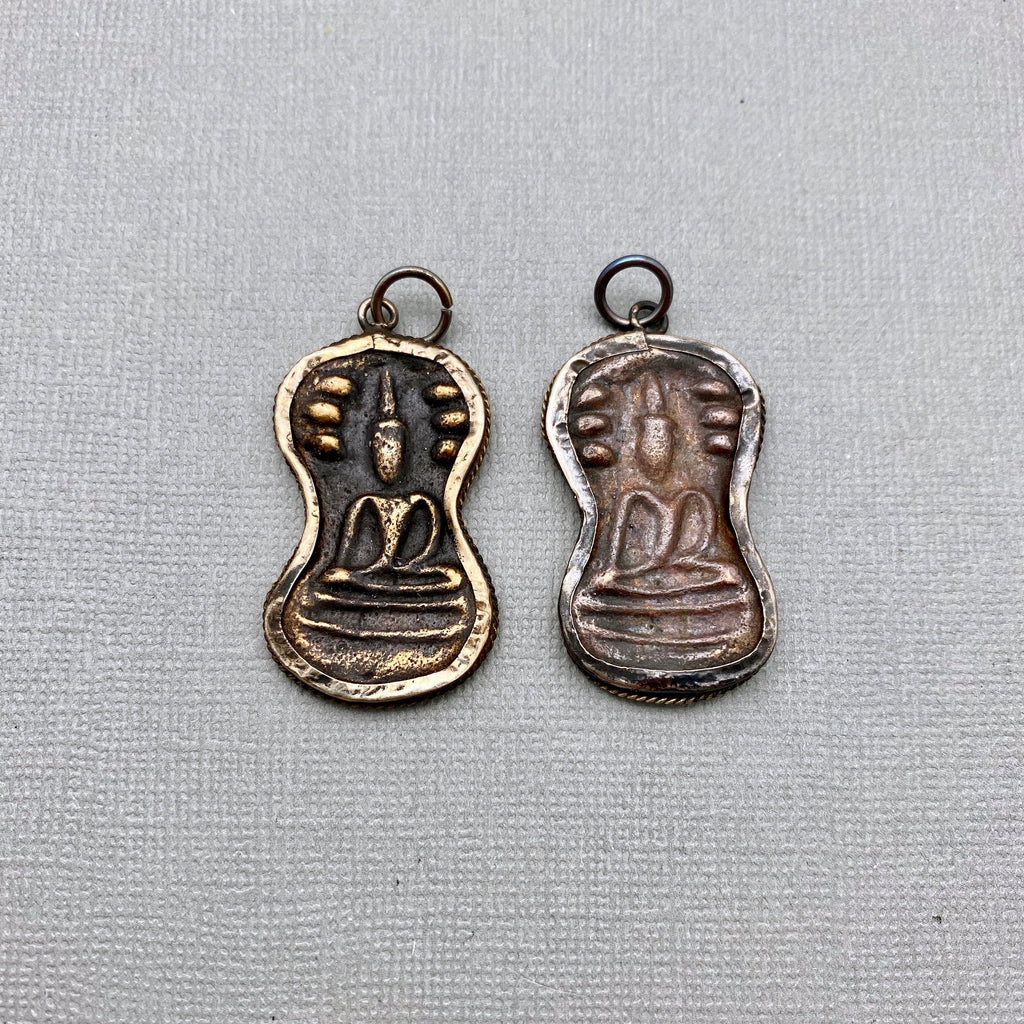 Peanut Shaped Khun Phaen Brass Amulet Buddha Pendant (MAP32)