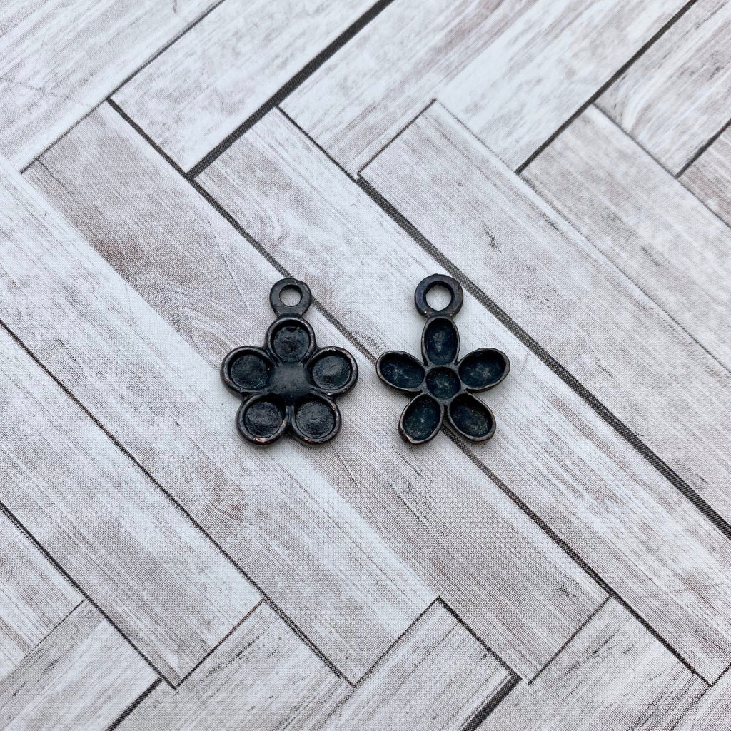6 Black Plated Floral Charm Pendants (Available in 2 Choices) (MP207)