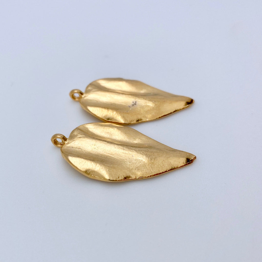 Pair Of Vintage Brass Plated Leaves (MP101)