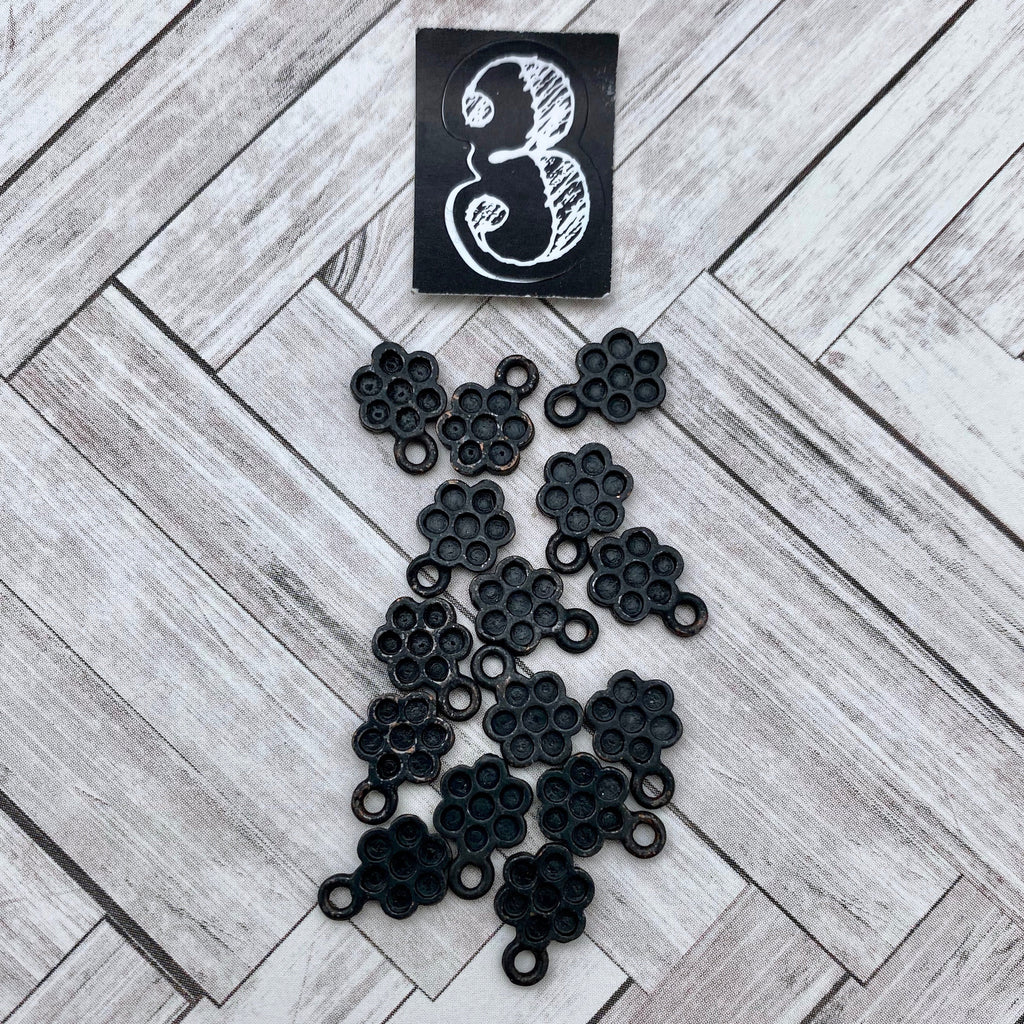 15 Black Plated Floral Charm Pendants (Available in 3 Choices) (MP216)