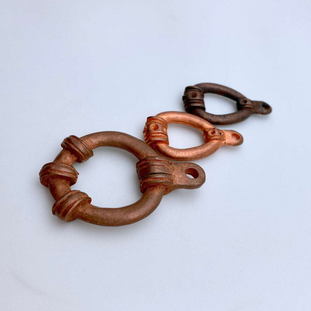 Vintage Electroplated Lucite Loop Pendant (Bronze, Brass & Copper Plate) (BRZP4)