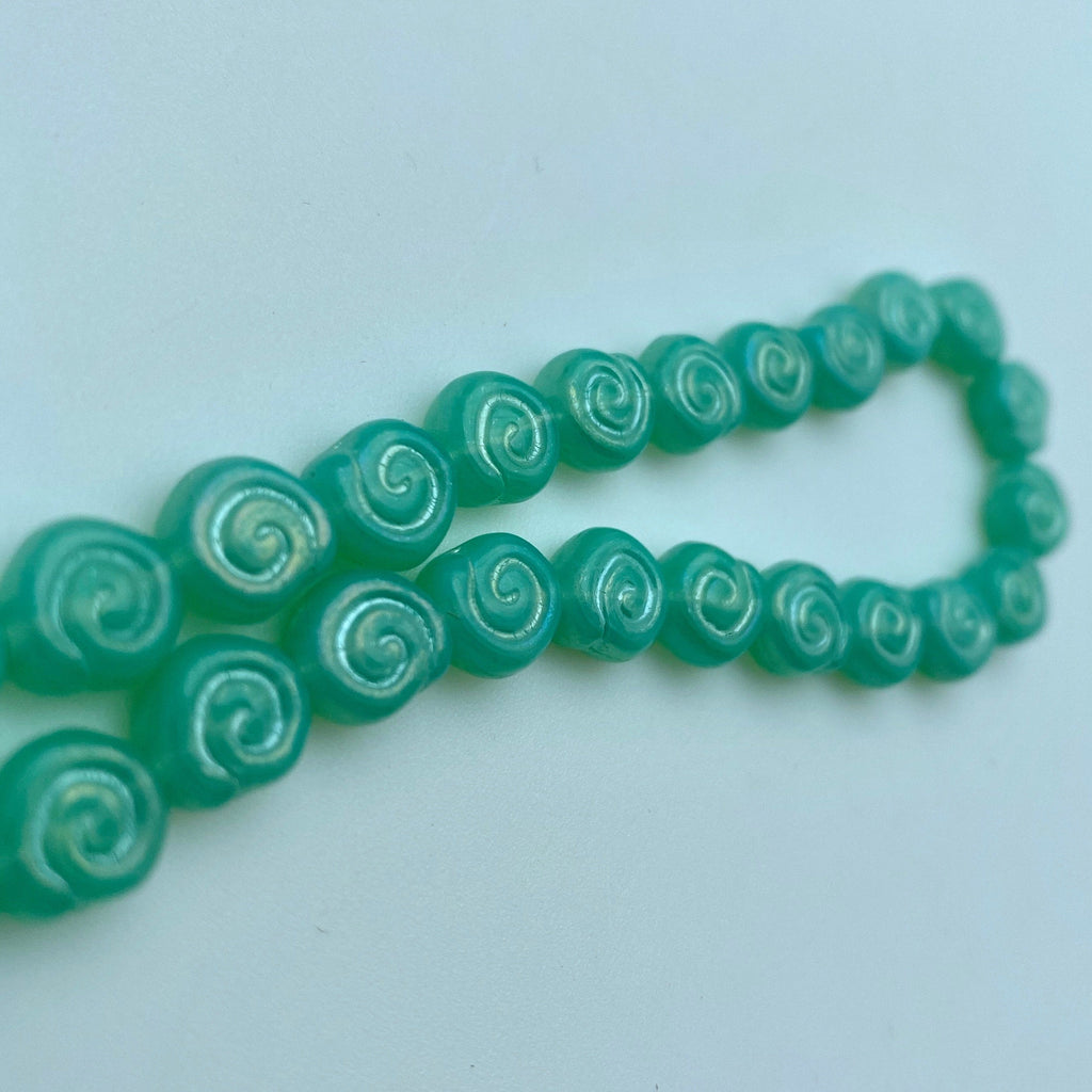 Spiral Turquoise Czech Glass (8mm) (GCG37)