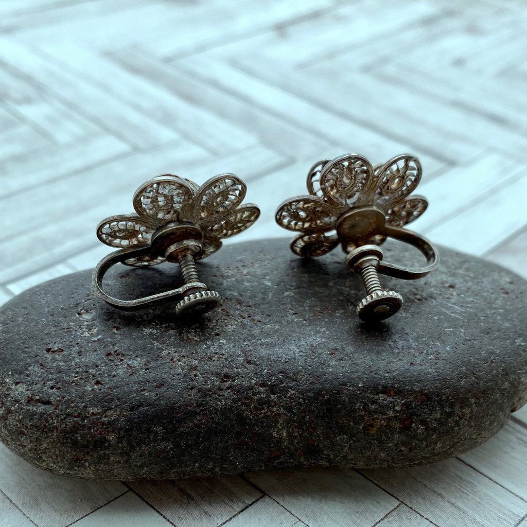 Vintage Filigree Flower Mexican Silver Screw Back Earrings (ER49)