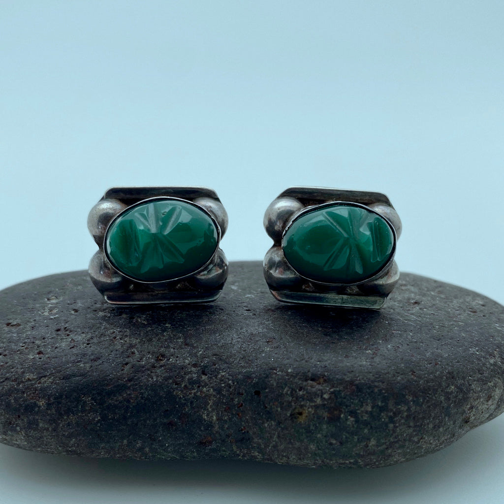 Vintage Silver Mexican Carved Green Glass Face Screw Back Earrings (ER68)