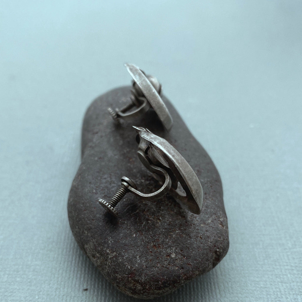 1940s Mexican Sterling Silver Flower Screw Back Earrings (ER28)