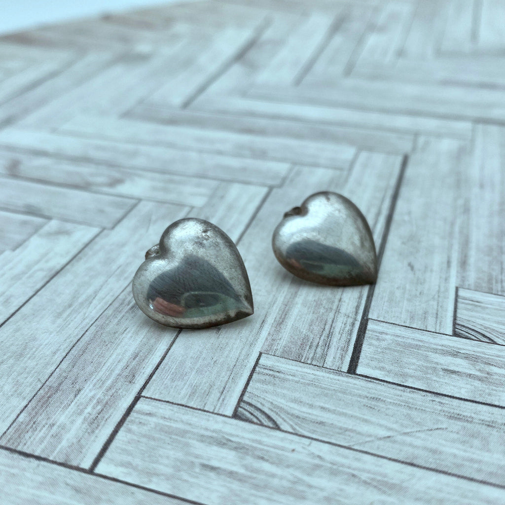 Vintage Sterling Silver Heart Post Earrings (ER25)