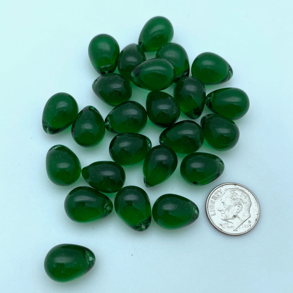 Vintage Emerald Green Translucent Teardrop Czech Glass Beads (11x15mm) (GCG66)