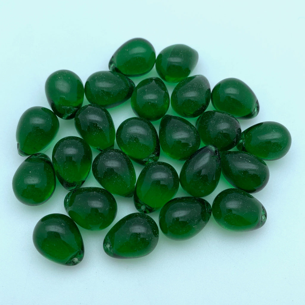 Vintage Emerald Green Translucent Teardrop Czech Glass Beads (11x15mm) (GCG66)