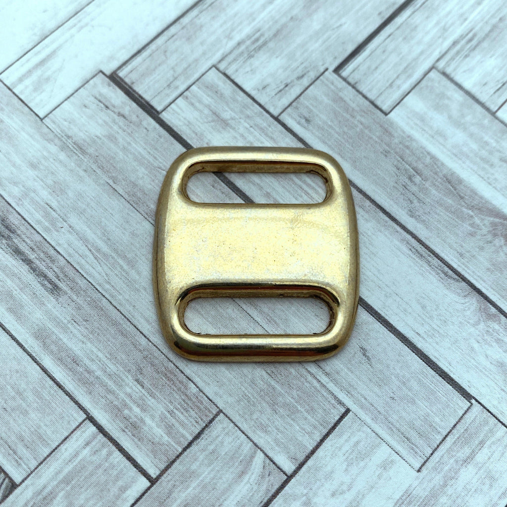 Square Electroplated Brass Lucite Pendant (MP197)
