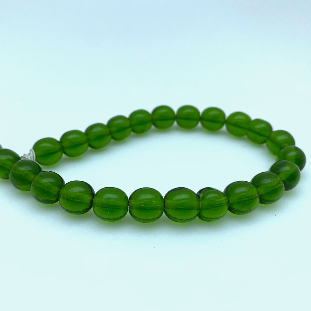 Vintage Translucent Smooth Kelly Green Round Czech Glass Beads (8mm) (GCG84)