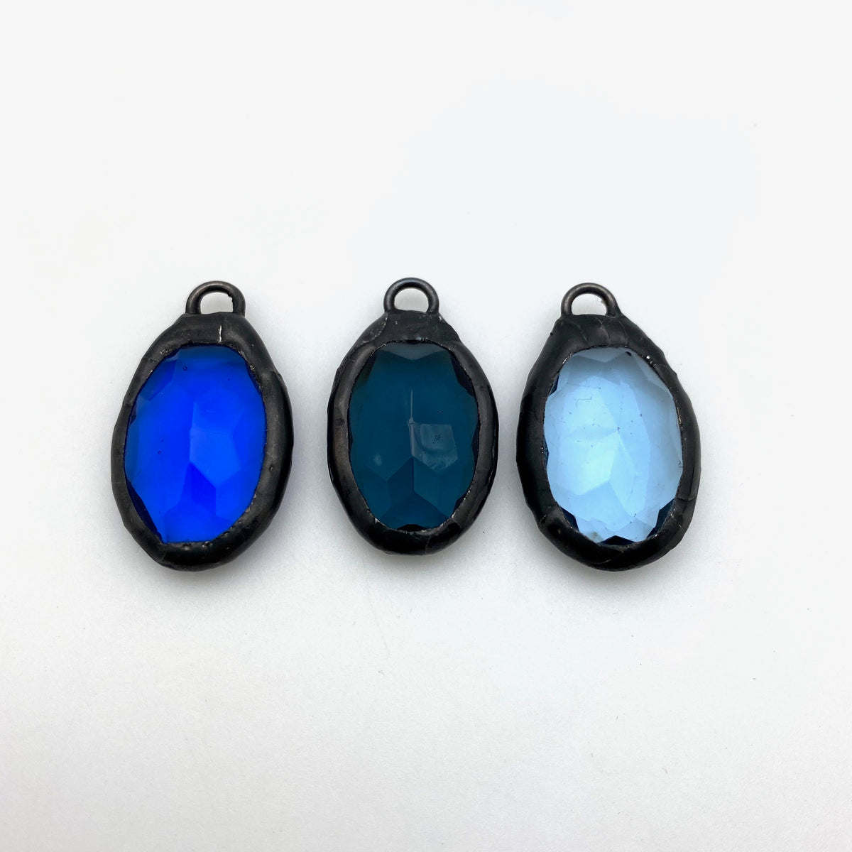 Vintage Oval Shades of Blue Rhinestone Pendant (Available in 3 Colors ...