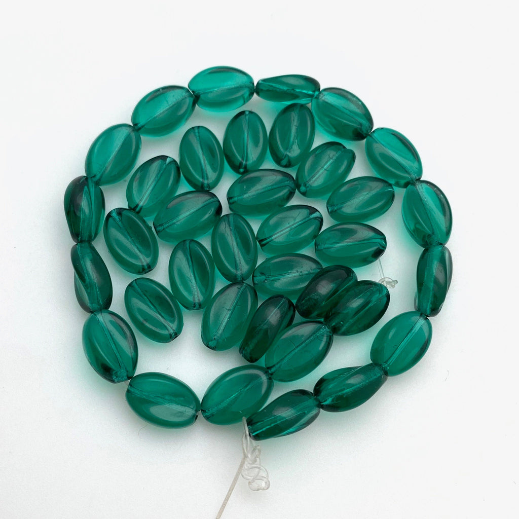 Vintage Green Smooth Twisted Oval Czech Glass Beads (8x12mm) (GCG110)