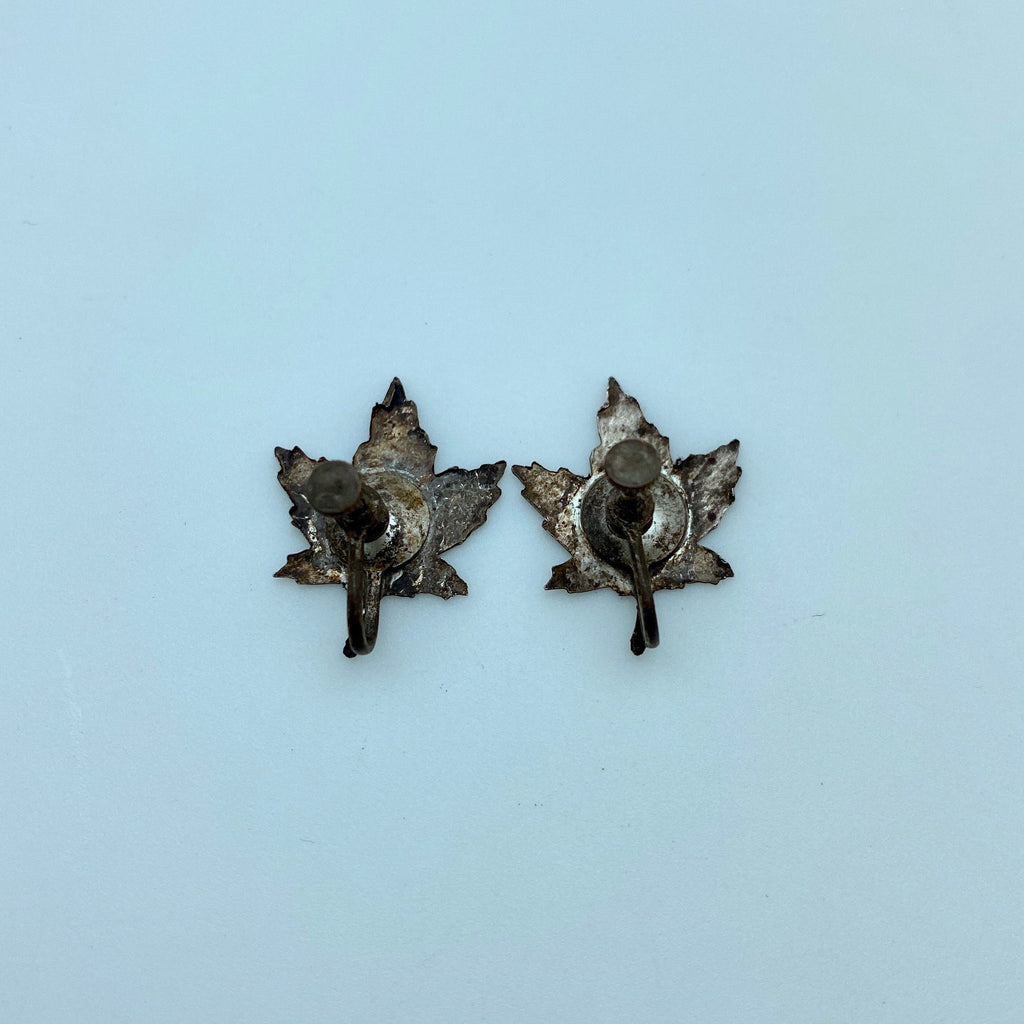 Vintage Silver Canadian Fall Maple Leaf Screw Back Earrings (ER89)